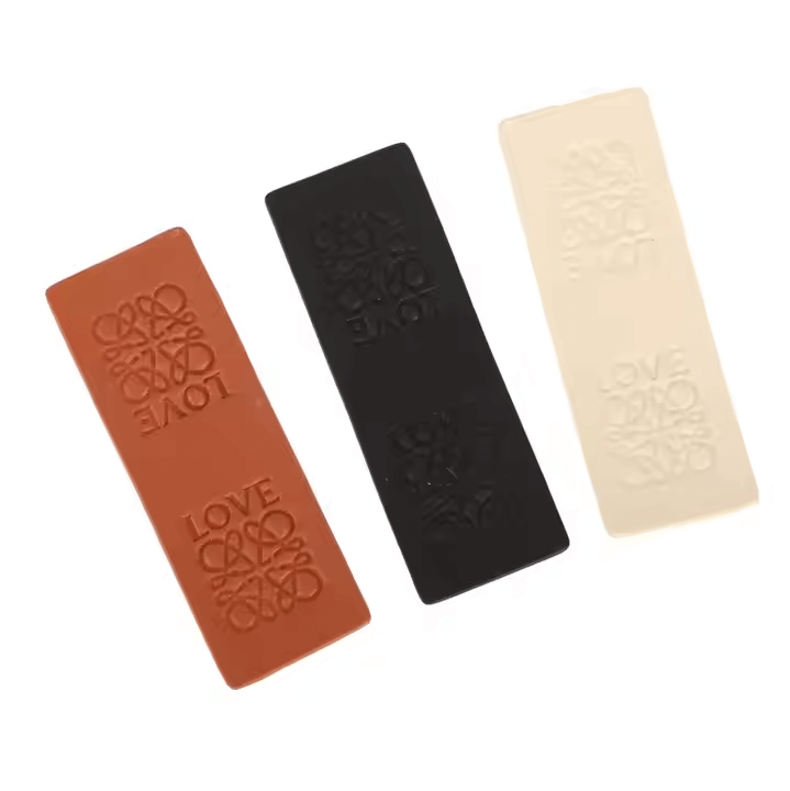 Clip label leather label