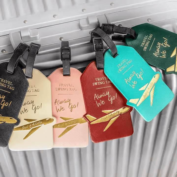 do authentic coach bags have a hangtag​
