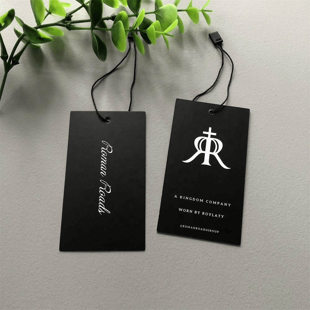 custom hang tags with string​
