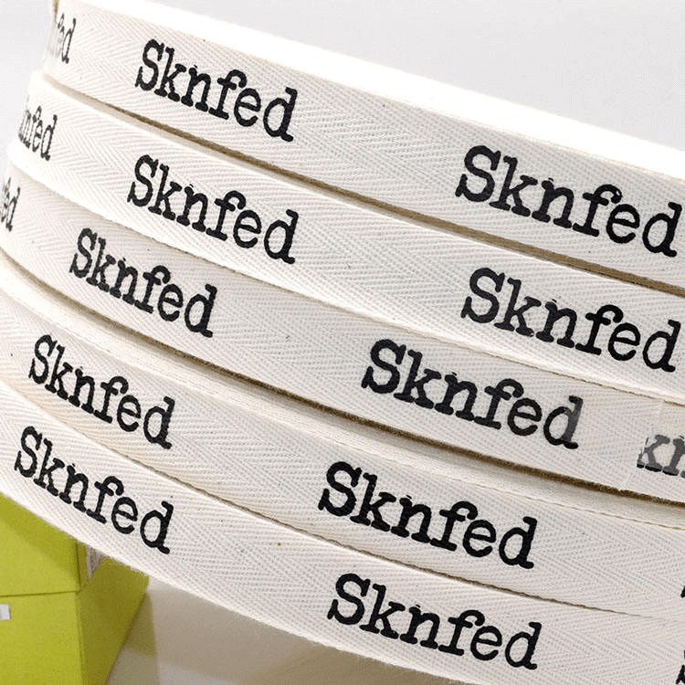 having cotton ribbon sewing labels printed​