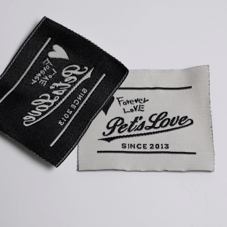 woven label beanie​